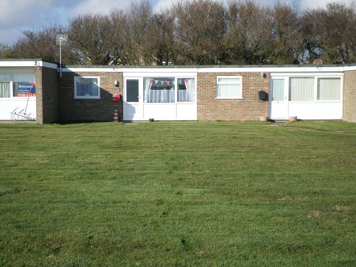 Lighthouse Chalet Lowestoft Exterior photo